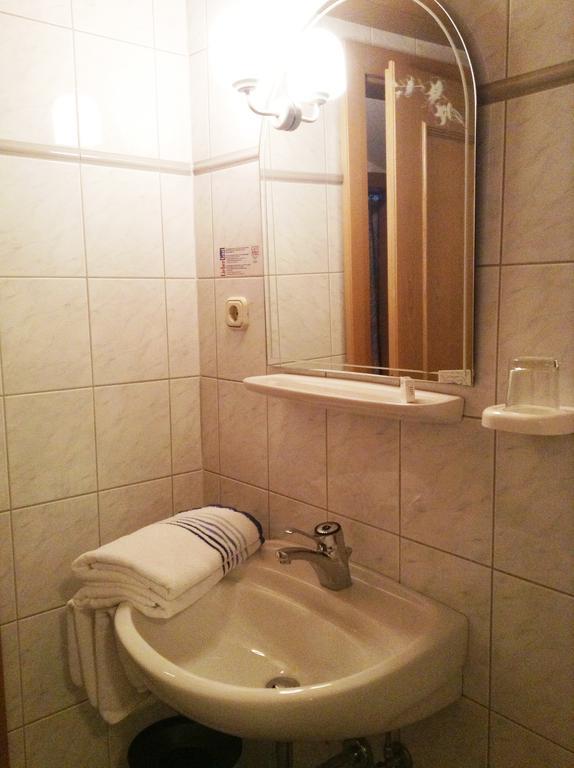 Gasthof Kaiserin Elisabeth Hotel Steyrling Quarto foto