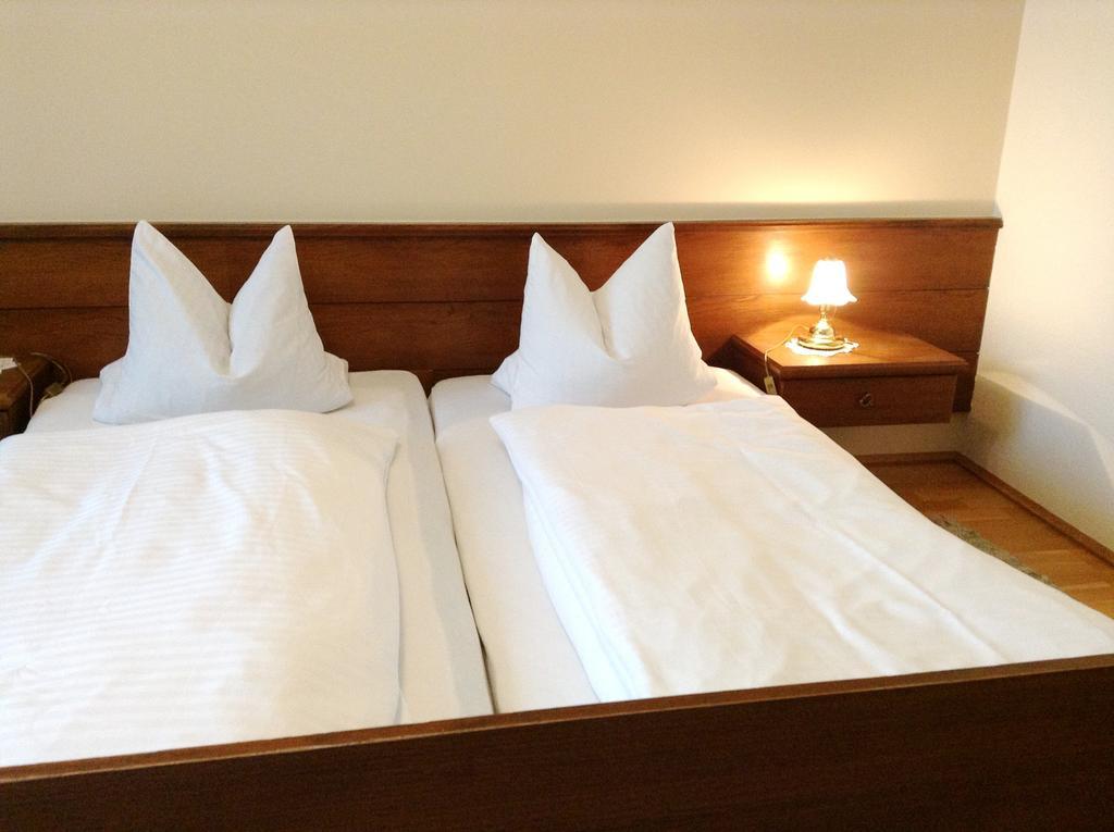 Gasthof Kaiserin Elisabeth Hotel Steyrling Quarto foto